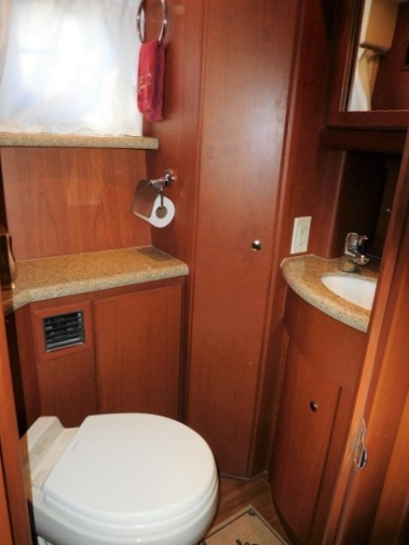 2006 Silverton Motor Yacht