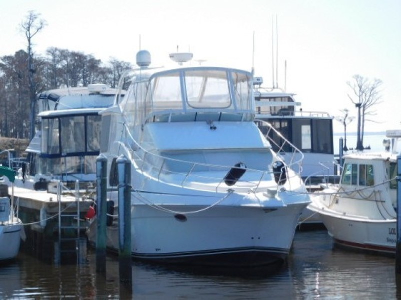 2006 Silverton Motor Yacht