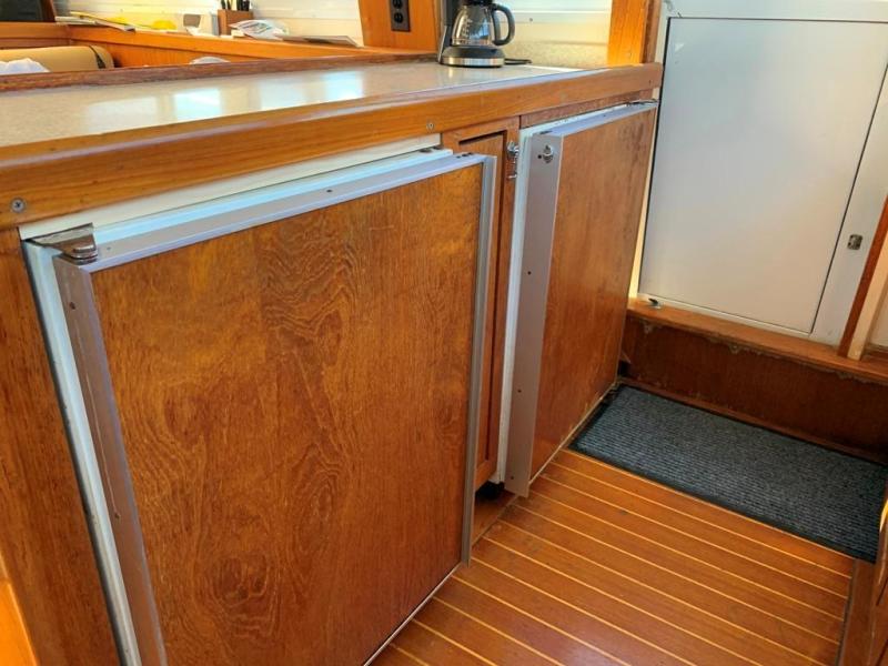 2002 Mainship 430