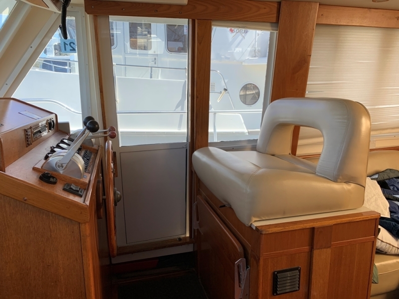 2002 Mainship 430