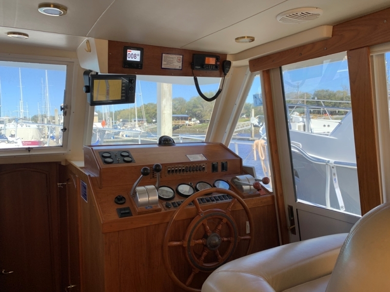 2002 Mainship 430