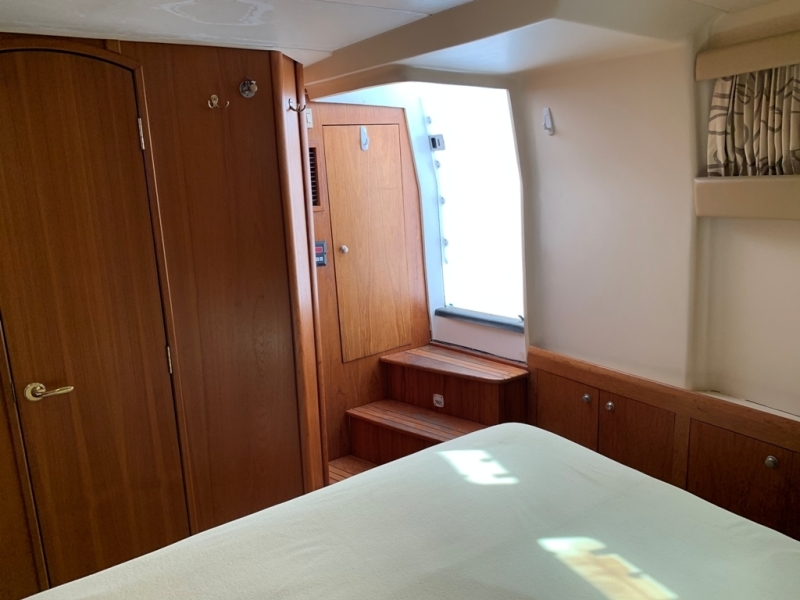 2002 Mainship 430