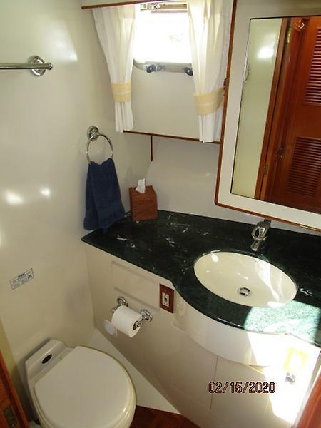 2003 Ocean Alexander 423 Classico