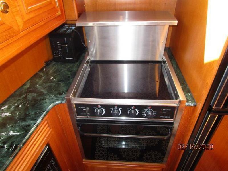 2003 Ocean Alexander 423 Classico