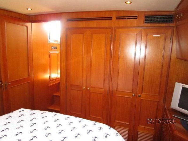 2003 Ocean Alexander 423 Classico