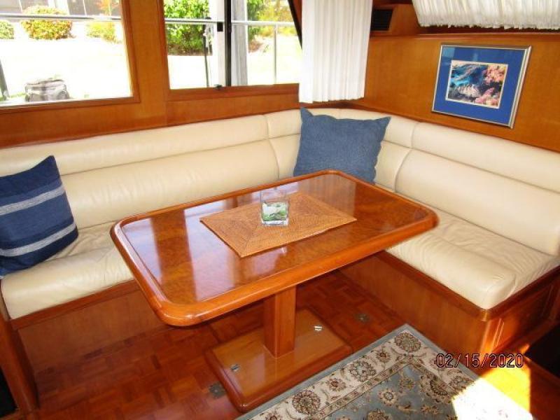 2003 Ocean Alexander 423 Classico