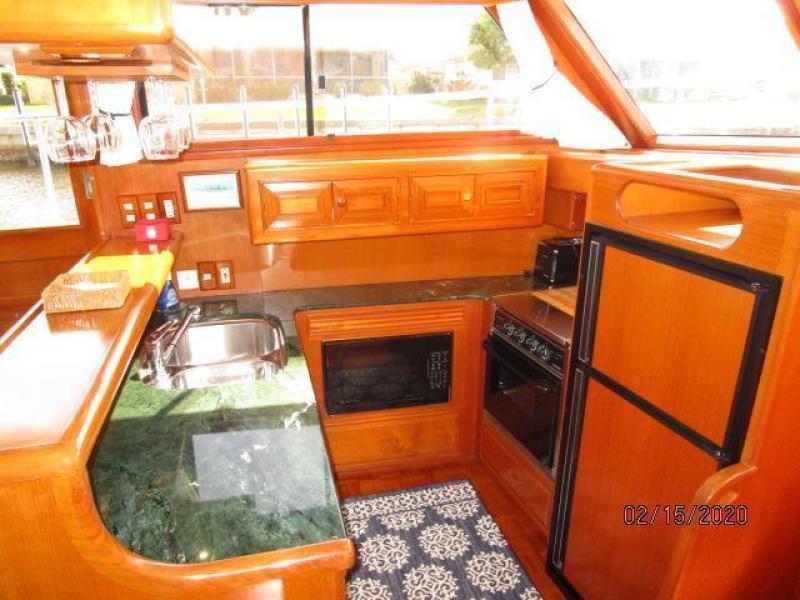 2003 Ocean Alexander 423 Classico