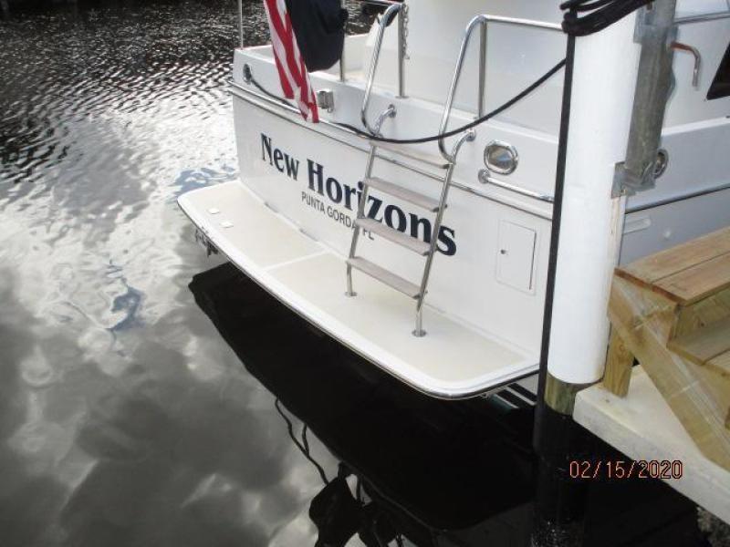 2003 Ocean Alexander 423 Classico