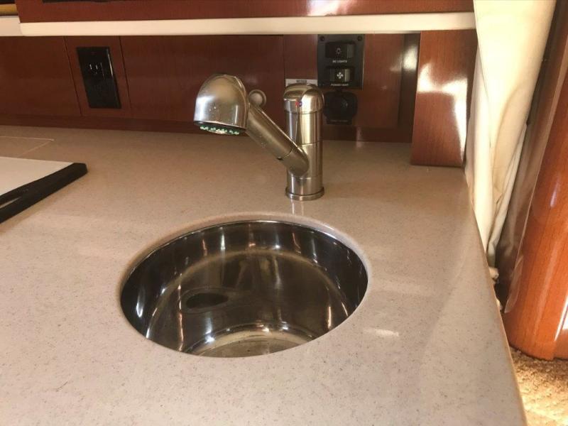 2008 Sea Ray 310 Sundancer