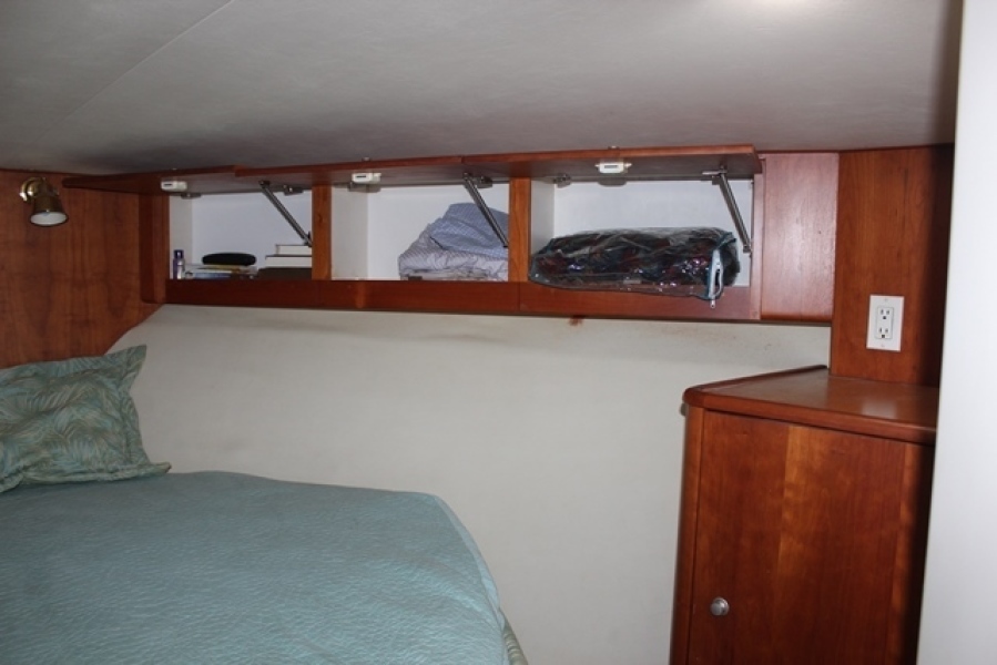 1998 Silverton 41 Convertible