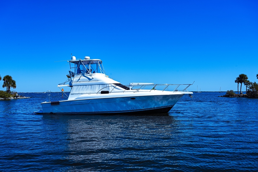 1998 Silverton 41 Convertible