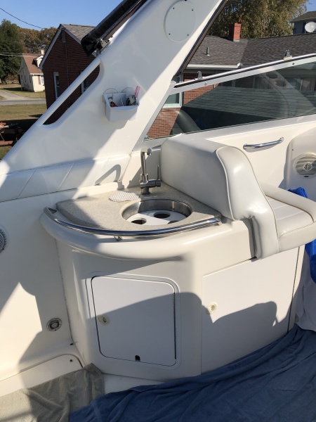 1998 Sea Ray 330 Sundancer