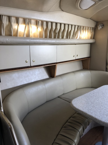 1998 Sea Ray 330 Sundancer
