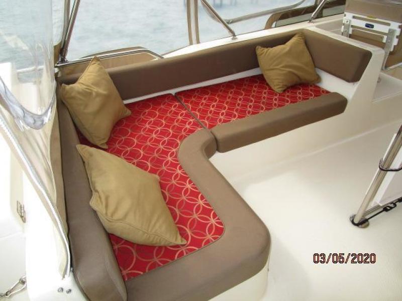 2006 Mainship "40" Trawler