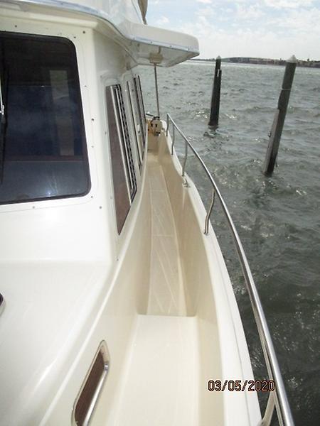 2006 Mainship "40" Trawler