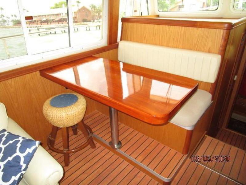 2006 Mainship "40" Trawler