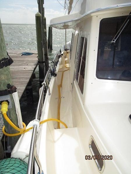 2006 Mainship "40" Trawler