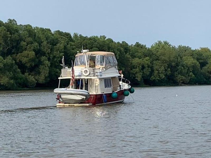 2006 Mainship "40" Trawler
