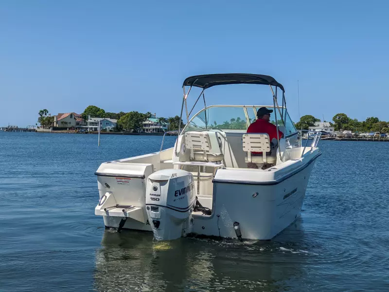 2011 Hydra-Sports 2100 WA