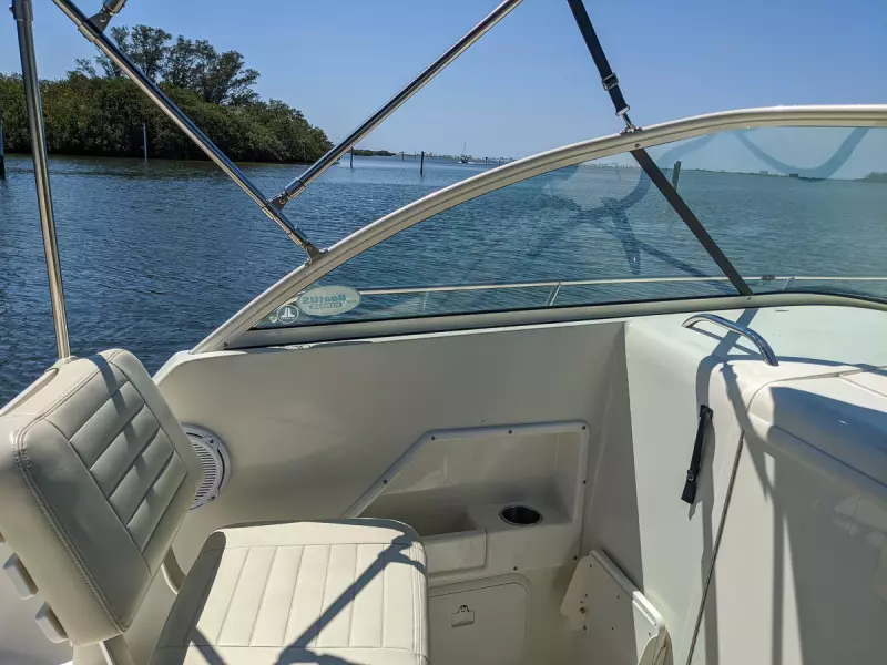 2011 Hydra-Sports 2100 WA