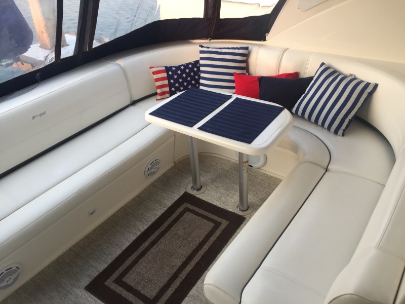 46' 2008 Cruisers Yachts 460 Express