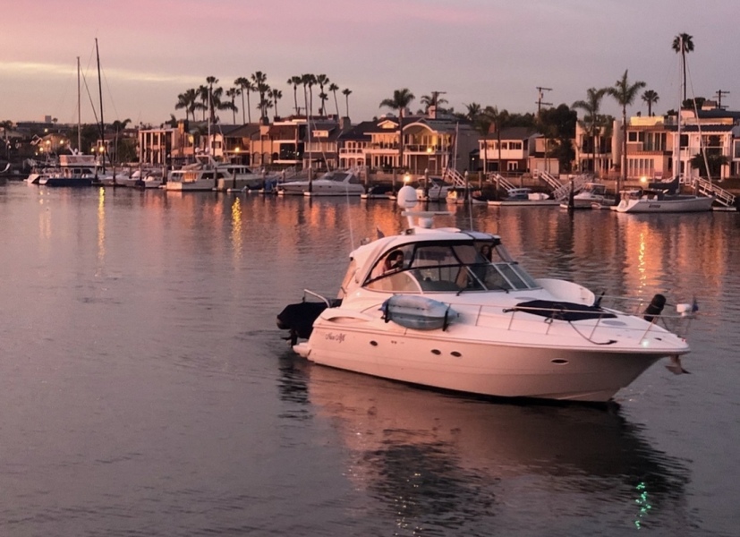 46' 2008 Cruisers Yachts 460 Express