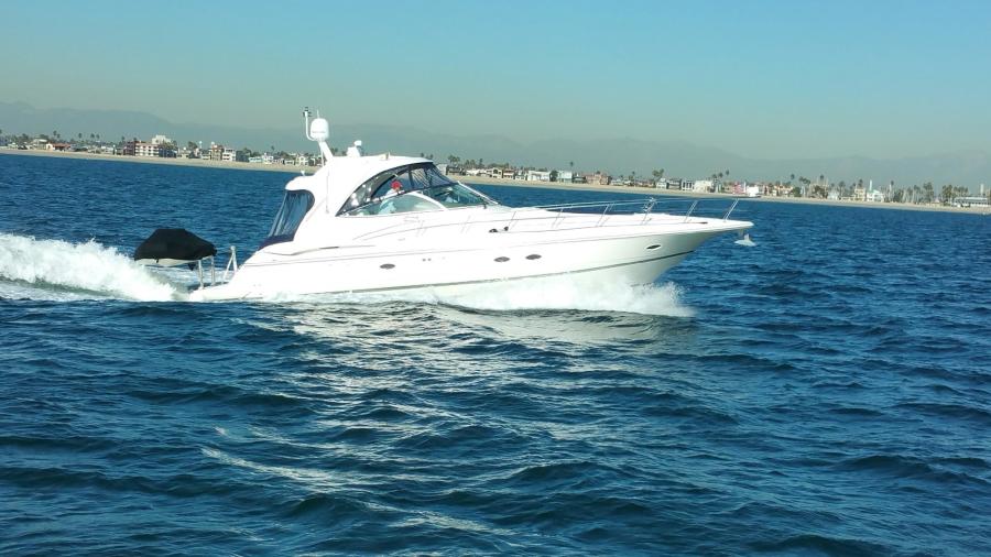 46' 2008 Cruisers Yachts 460 Express