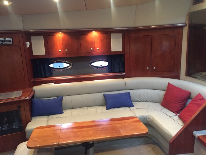 46' 2008 Cruisers Yachts 460 Express