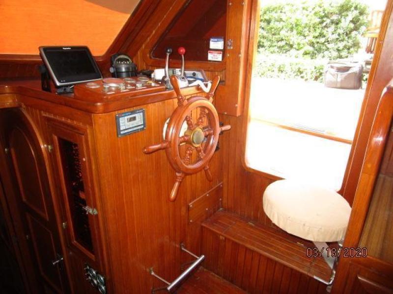 1986 Marine Trader "40" Sundeck Trawler