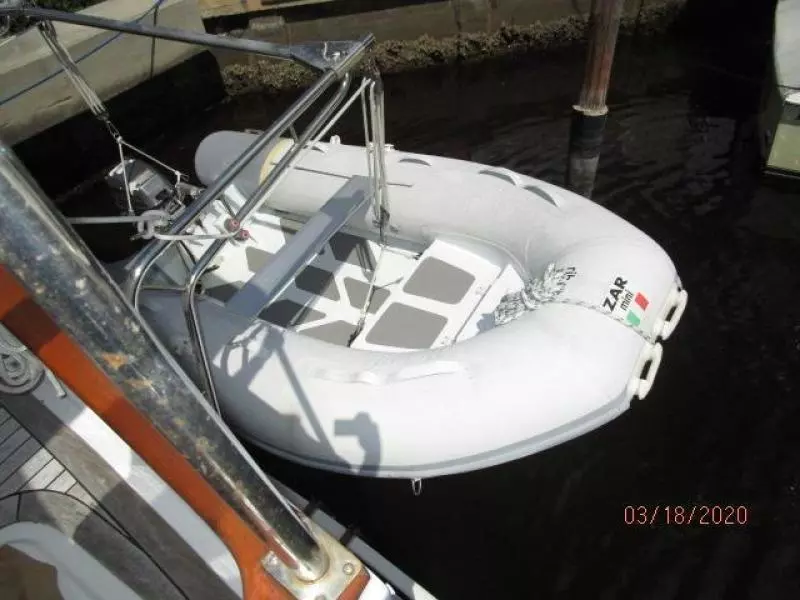 Bay Breeze 40ft Marine Trader Yacht For Sale