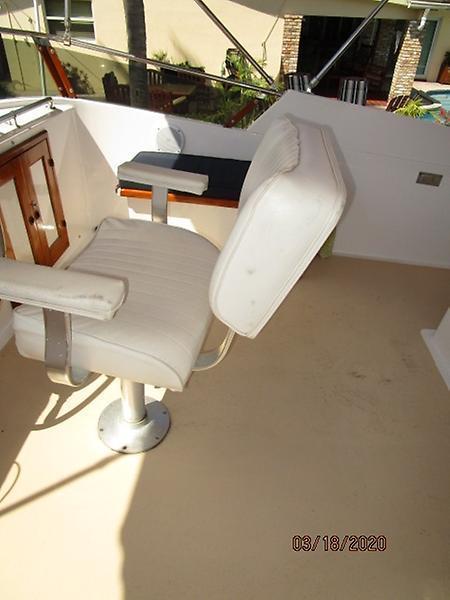 1986 Marine Trader "40" Sundeck Trawler
