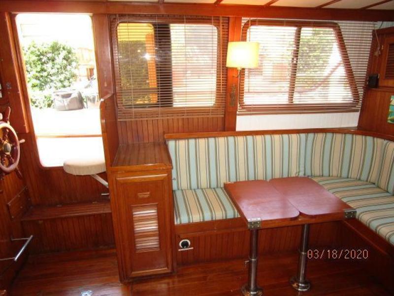 1986 Marine Trader "40" Sundeck Trawler