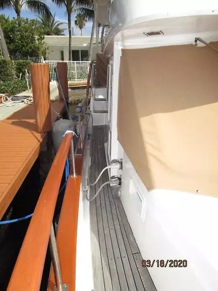 Bay Breeze 40ft Marine Trader Yacht For Sale