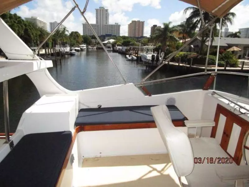 Bay Breeze 40ft Marine Trader Yacht For Sale