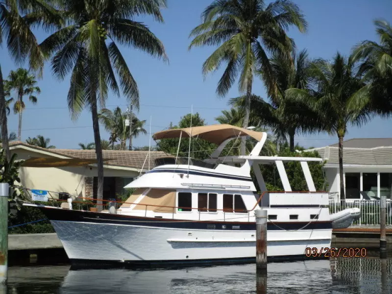 Bay Breeze 40ft Marine Trader Yacht For Sale