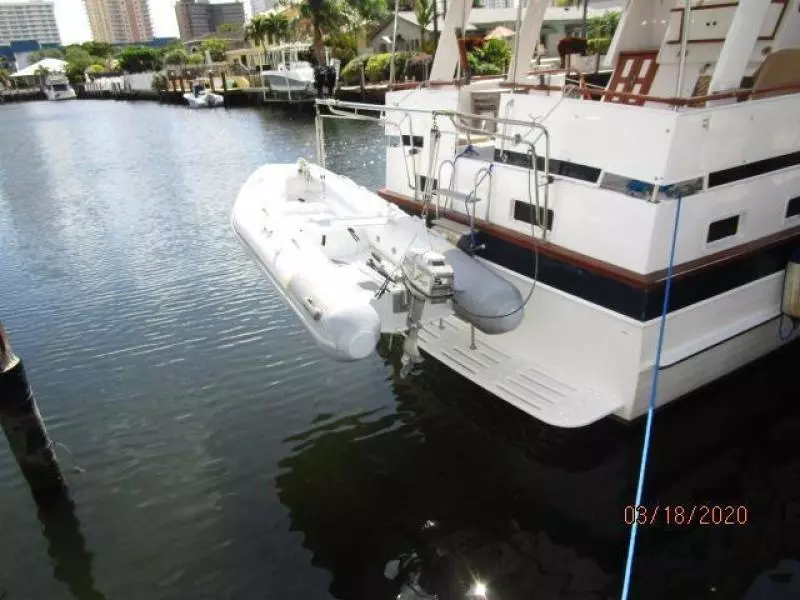 Bay Breeze 40ft Marine Trader Yacht For Sale