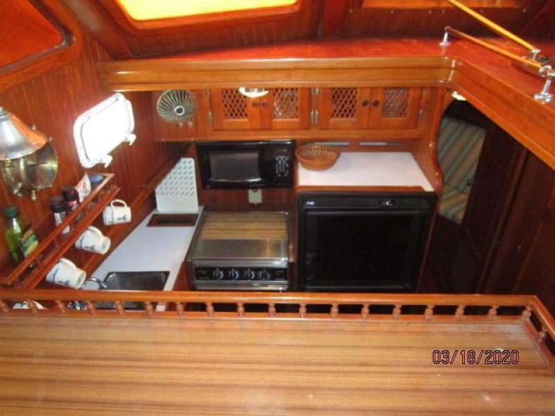 1986 Marine Trader "40" Sundeck Trawler
