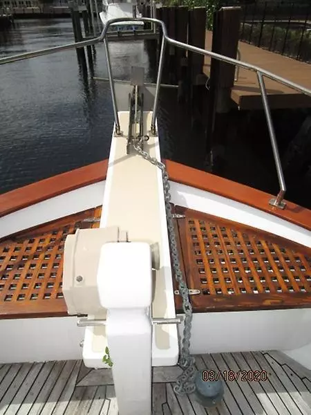 Bay Breeze 40ft Marine Trader Yacht For Sale