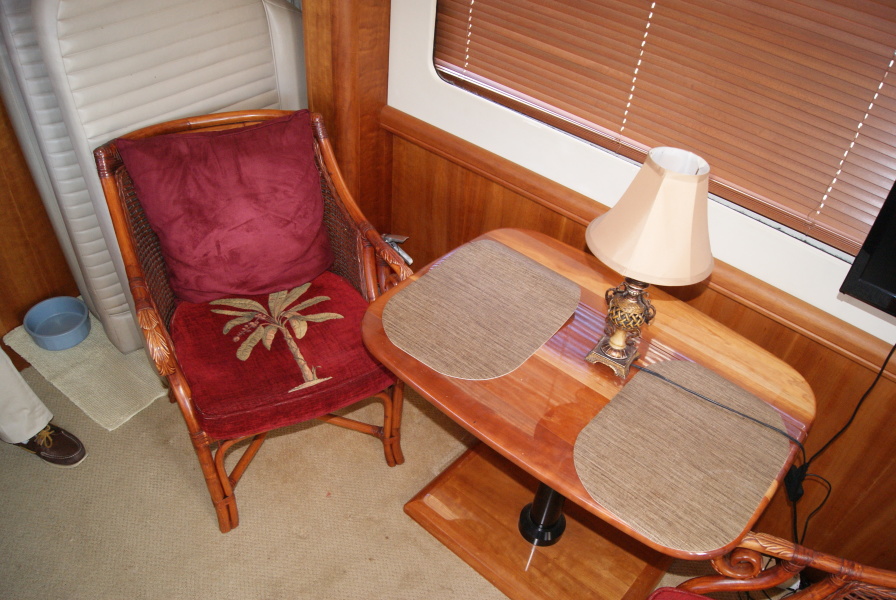 2005 Mainship 34