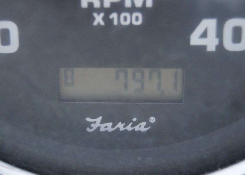 2005 Mainship 34