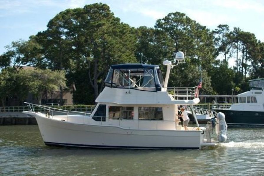 2005 Mainship 34