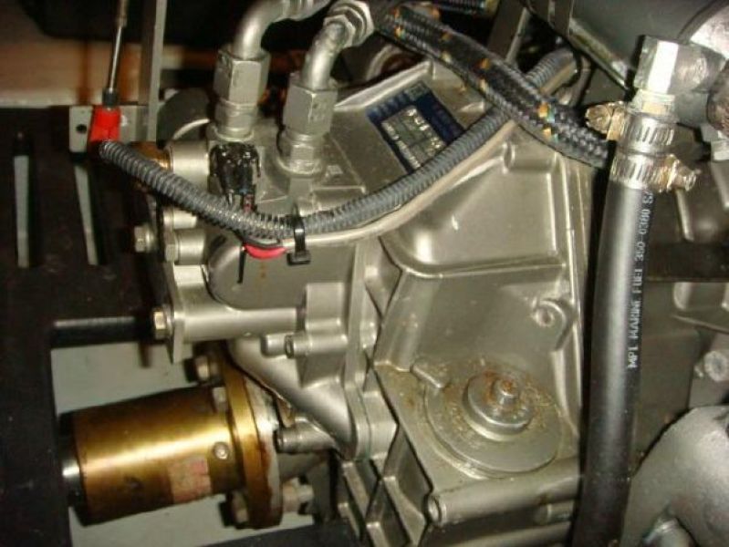 2005 Mainship 34
