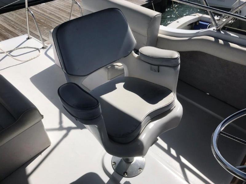 1983 Mainship 34 MK III