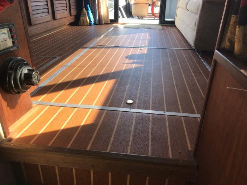 1983 Mainship 34 MK III