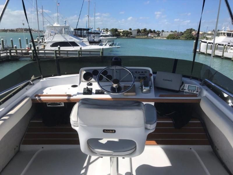 1983 Mainship 34 MK III