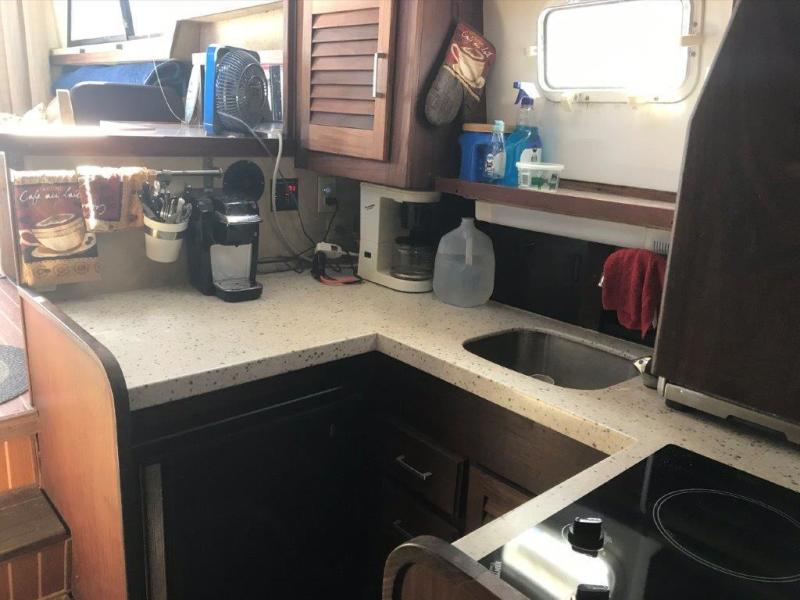 1983 Mainship 34 MK III