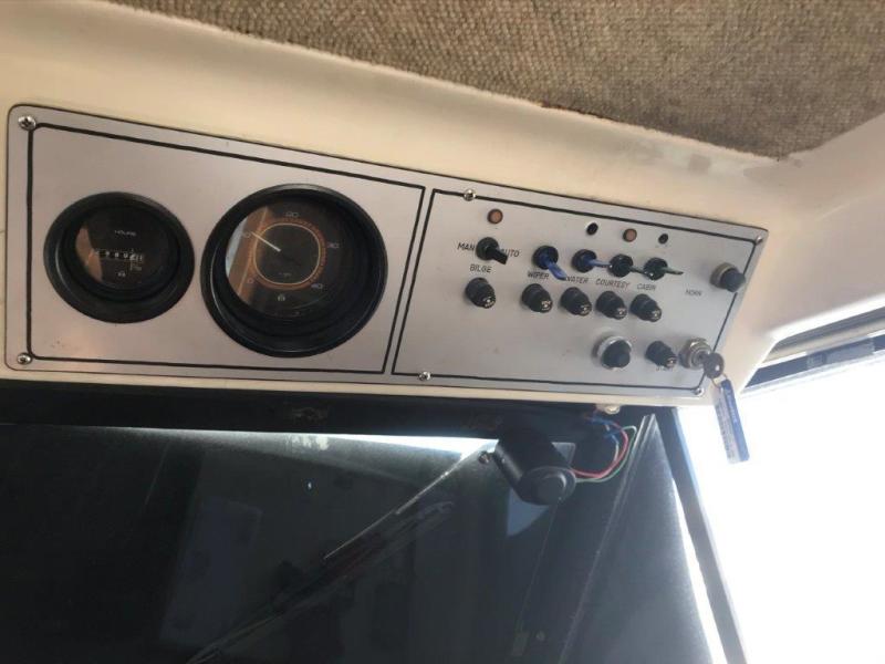 1983 Mainship 34 MK III