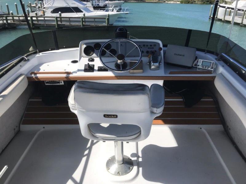 1983 Mainship 34 MK III