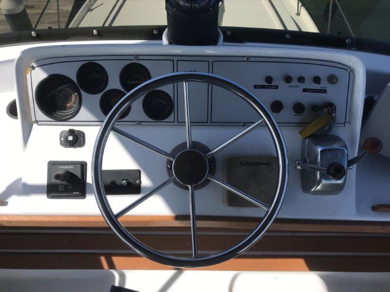 1983 Mainship 34 MK III