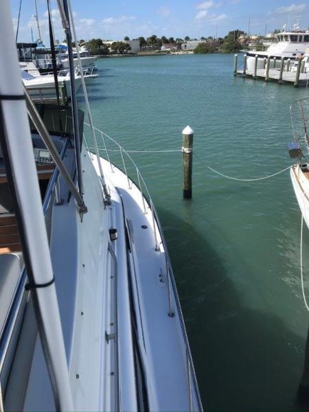 1983 Mainship 34 MK III